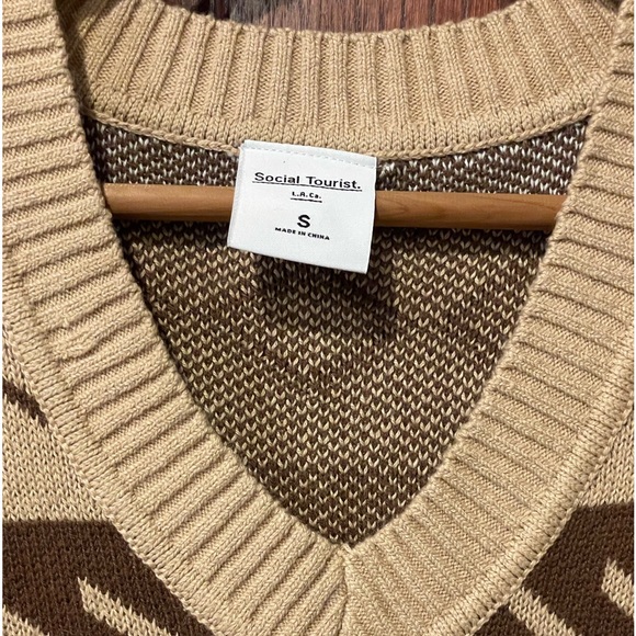 Hollister/Social Tourist tan, brown, blue, cream sweater vest. Size small. - Picture 3 of 4